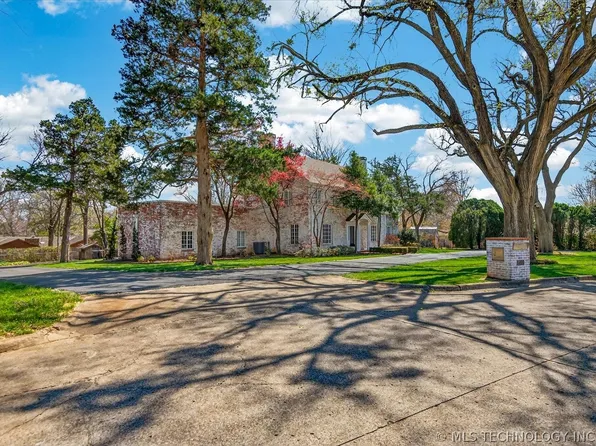 2317 London Ln, Bartlesville, OK 74006