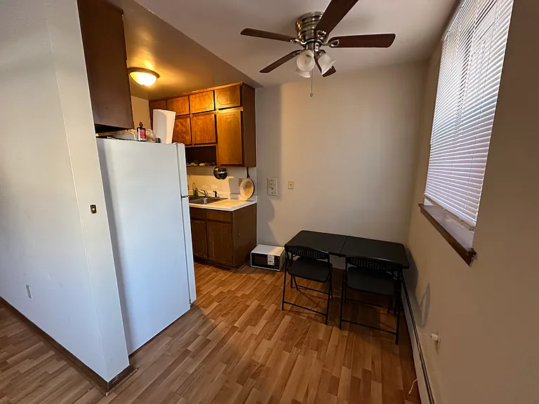 1910 Colfax Ave S #1 — Photo 5