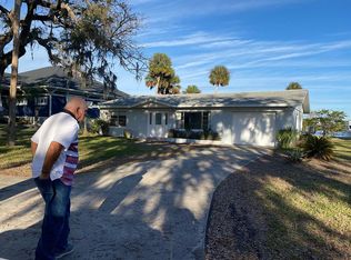320 Lambert Ave, Flagler Beach, FL 32136