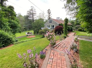 17 Evergreen Rd, Lincoln, RI 02865