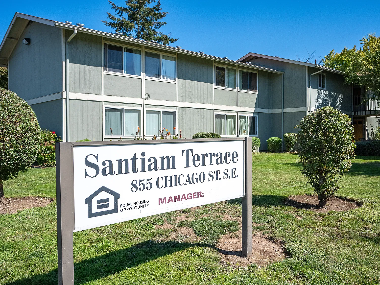 Santiam Terrace — Photo 4