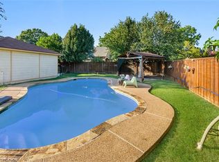 513 New Market Rd, Mesquite, TX 75149
