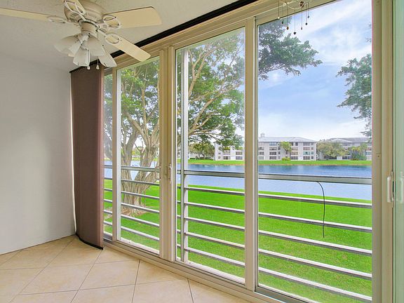3rd image of 9430 Poinciana Place #215