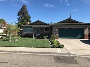 1049 E A St, Oakdale, CA 95361