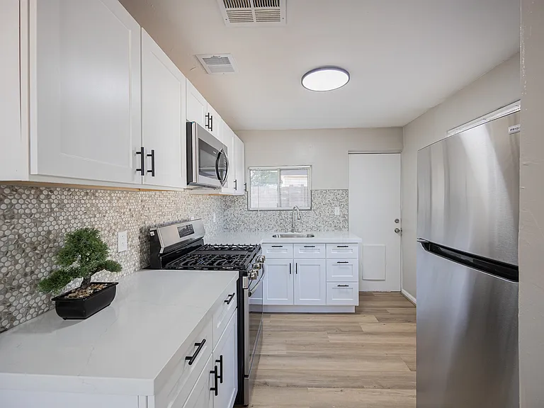 4208 N 17th St, Phoenix Az — Photo 9