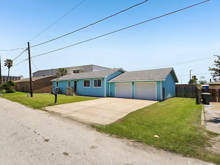 5709 Maco St — Photo 2