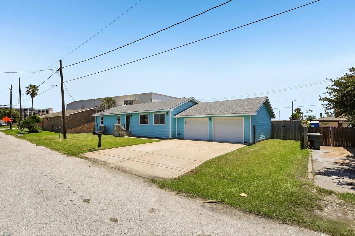 Building Photo - 5709 Maco St