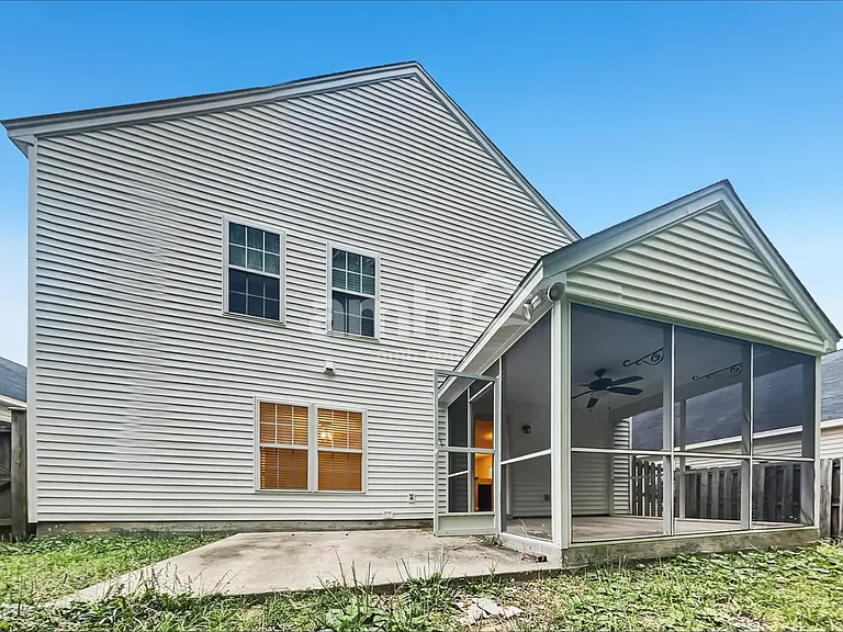 126 Avalon Rd — Photo 21