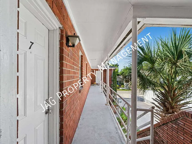 1123 Lasalle St #8 — Photo 18