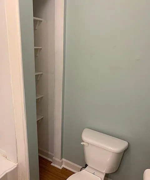 1227 Chester Ave — Photo 14