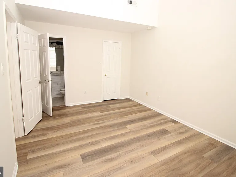 1828 Grand Blvd #28 — Photo 14