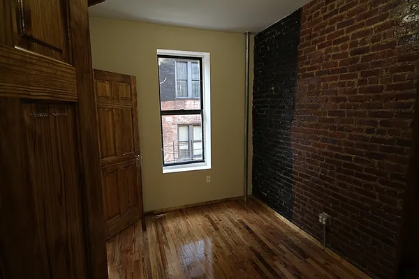 Rented by JR Properties, LTD | media 19