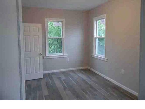 4th image of 121 Brookwood St #2