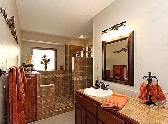 5th image of 4401 Santa Cruz Ln