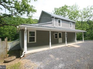 23479 Hollow Rd, Neelyton, PA 17239