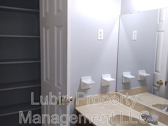 5th image of 5957 Beauvoir Dr