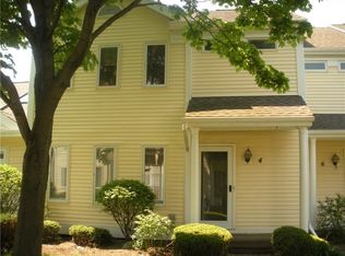 4 Dewitt Clinton Ln, Rochester, NY 14606