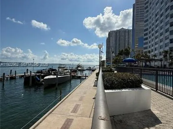 825 Brickell Bay Dr, Miami, FL