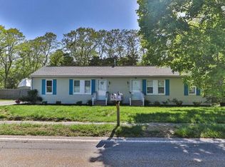 91 Acapesket Rd, East Falmouth, MA 02536