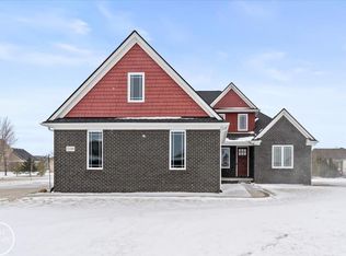 3108 Regatta Ln, Saint Clair, MI