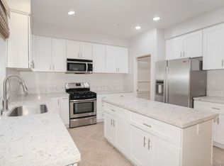 830 Pohl Pl, Vista, CA 92083