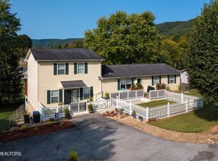 333 Eagle Bluff Rd, Jacksboro, TN 37757