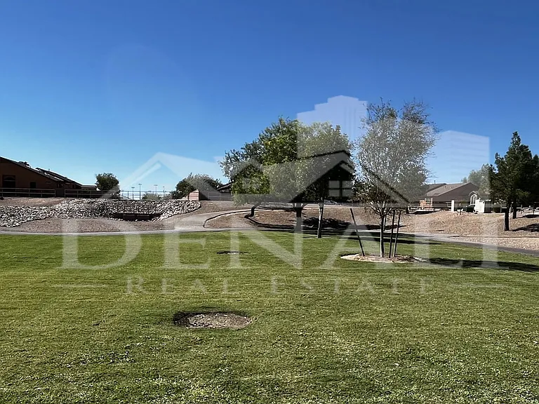 2155 E Calle Gran Desierto — Photo 17