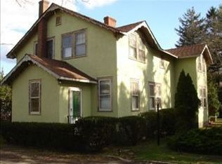 146 Old Meeting House Rd, Westhampton Beach, NY 11978