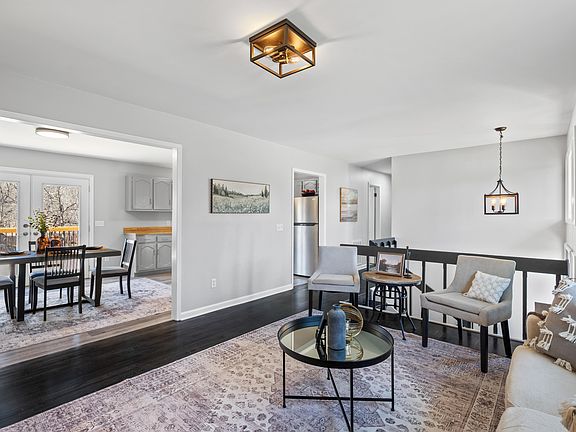 5th image of 8805 Shady Wood Ln