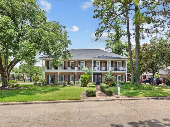 10822 Elmdale Dr, Houston, TX 77070