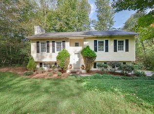 8388 Cheval St, Clemmons, NC 27012