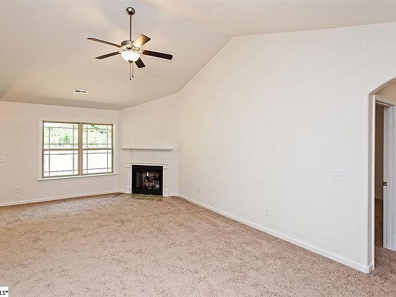 4th image of 49 Juneau Ct