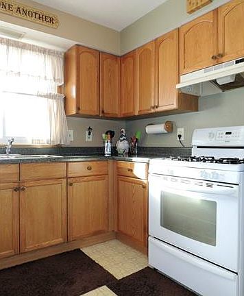 2nd image of 6172 Winchester Dr