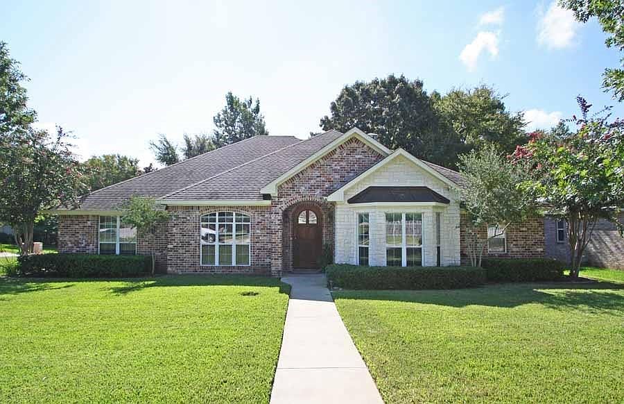 1st image of 3995 Chapel Woods Blvd