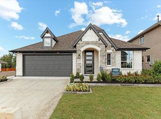 2210 Walden Pond Blvd, Forney, TX 75126