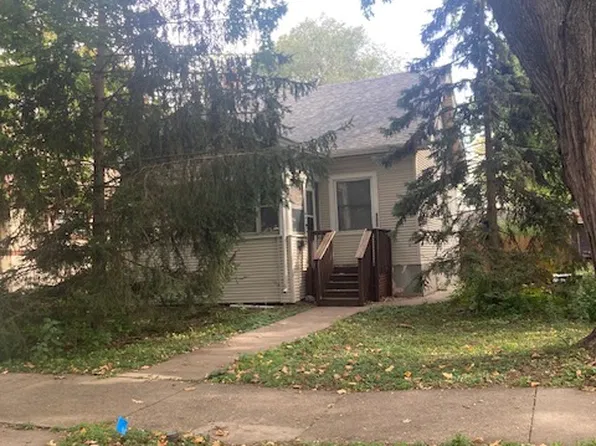 900 20th Ave SE, Minneapolis, MN 55414
