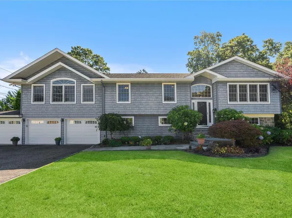 27 Lois Lane, Old Bethpage, NY 11804