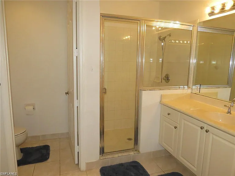1305 Mariposa Cir #202 — Photo 15