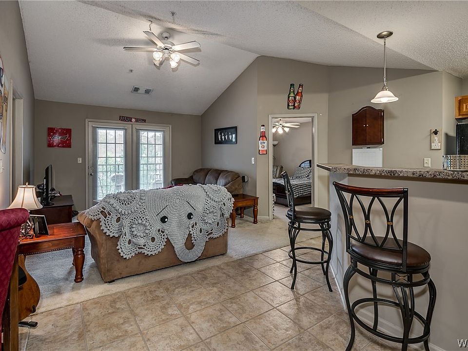 1st image of 2301 Veterans Memorial Pkwy APT 607