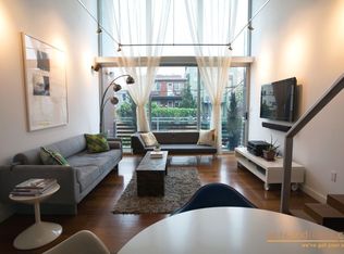 190 Green St APT 202, Brooklyn, NY 11222