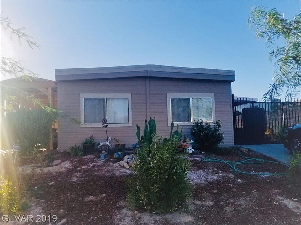 1st image of 129 Sir Thomas Dr
