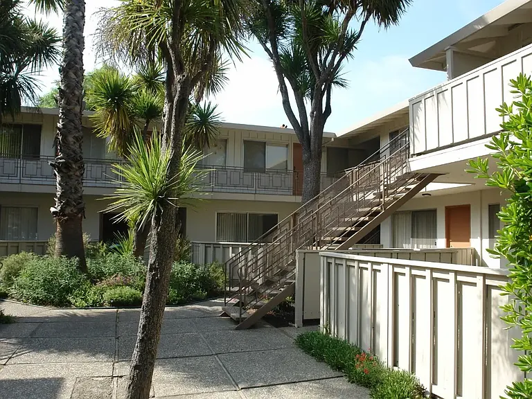 3070 Van Sansul Ave #1B — Photo 11