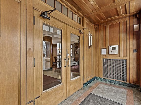 5th image of 2615 Park Ave APT 407