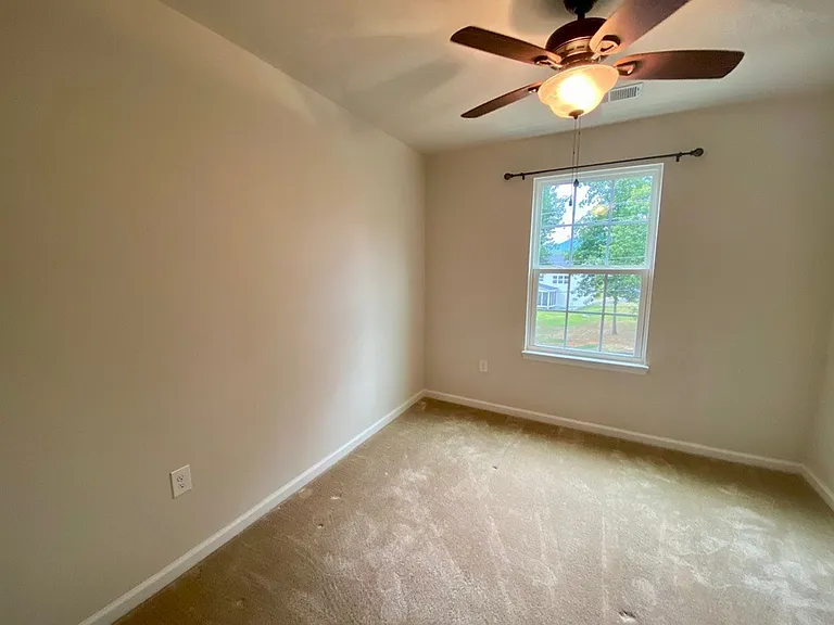 1119 Sunset Avenue Ext — Photo 13