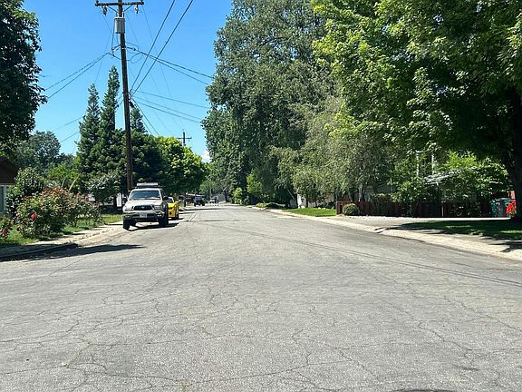 4th image of 3322 Riverside Dr