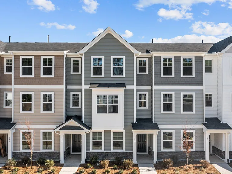 183 Ivy Vine Way — Photo 1