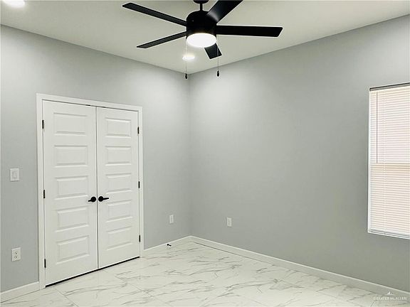 5th image of 1018 N Clarence Ave #1