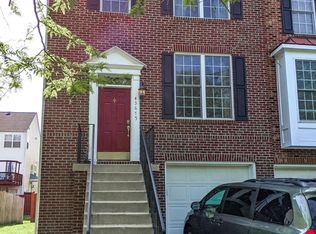 43675 Scarlet Sq, Chantilly, VA 20152