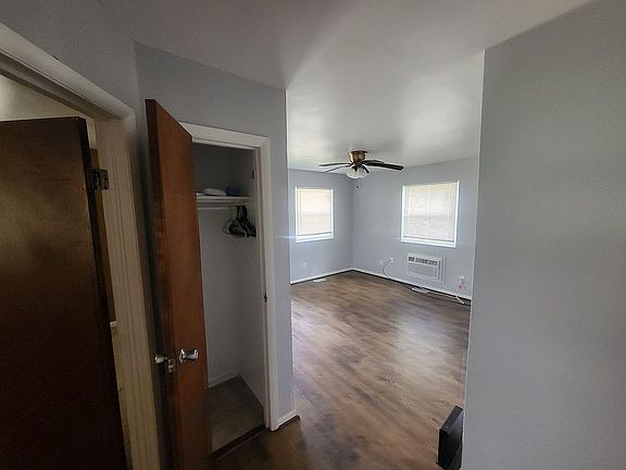 2nd image of 130 Fernwood Ave