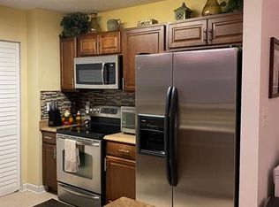 1004 Mill Pond Dr SE, Smyrna, GA 30082